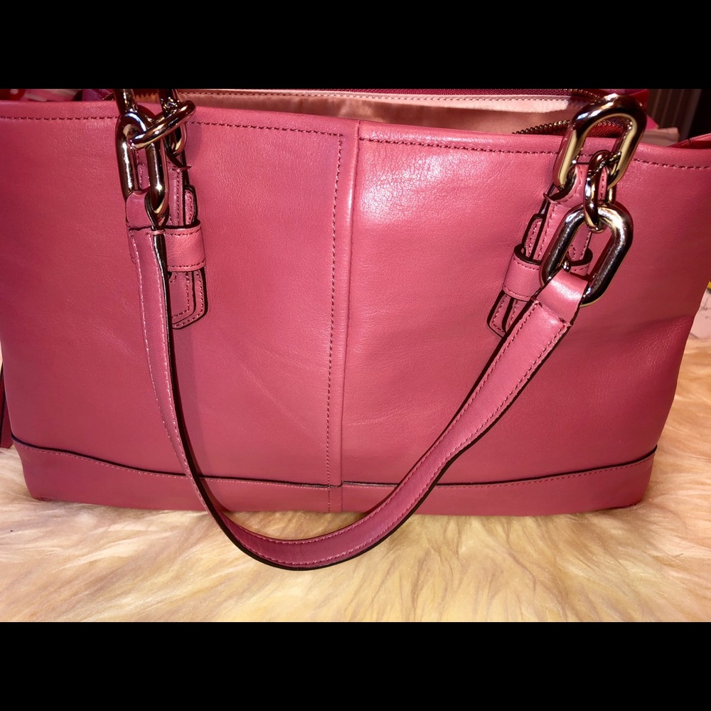 Leather shoulder bag